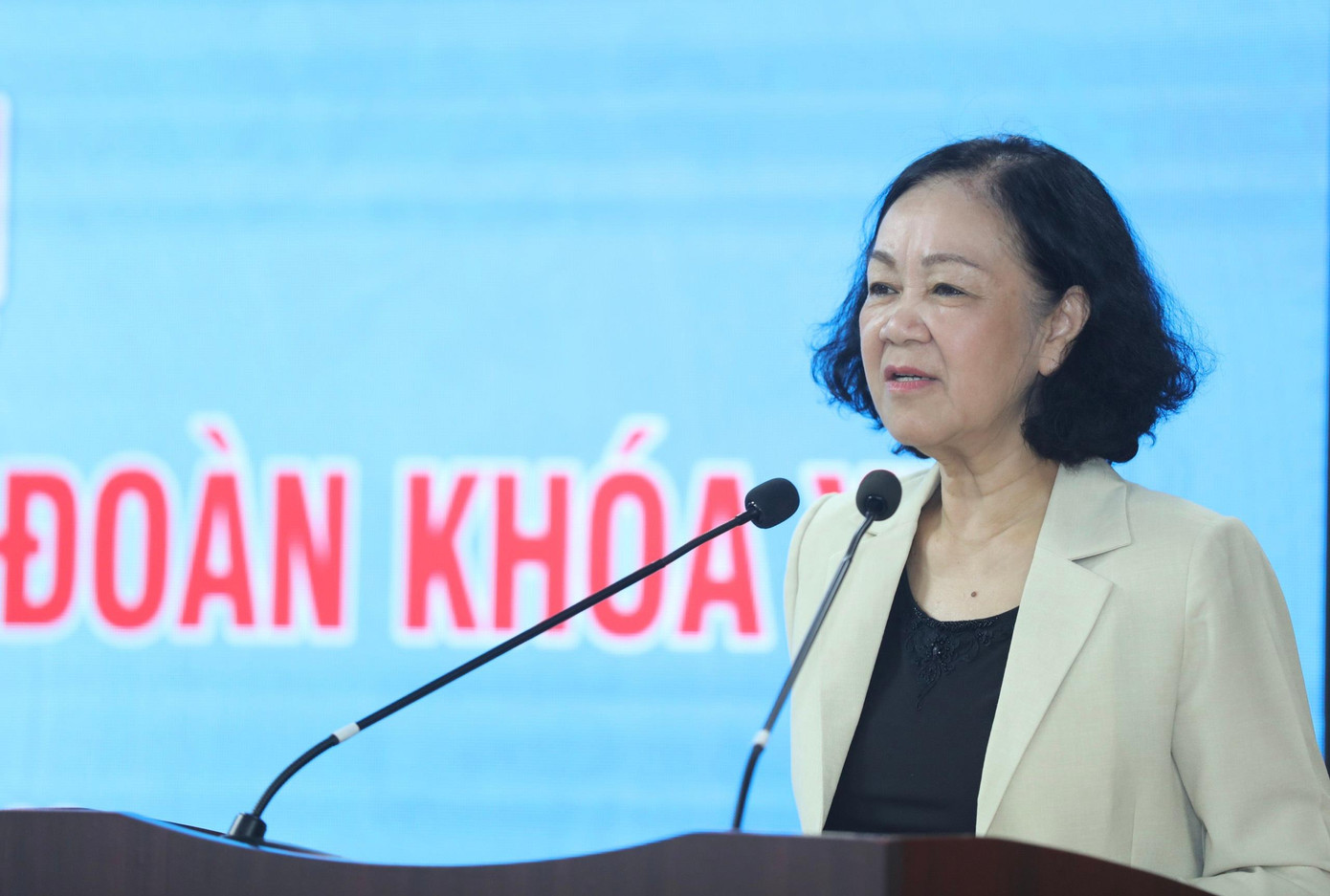 Bà Trương Thị Mai, Ủy viên Bộ Chính trị, Bí thư Trung ương Đảng, Trưởng Ban Tổ chức Trung ương phát biểu tại hội nghị. Ảnh: Như Ý Bà Trương Thị Mai, Ủy viên Bộ Chính trị, Bí thư Trung ương Đảng, Trưởng Ban Tổ chức Trung ương phát biểu tại hội nghị. Ảnh: Như Ý