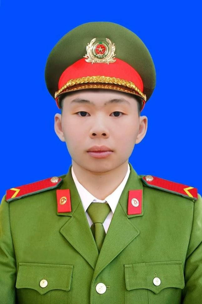 Hạ sỹ Nguyễn Đình Phúc Hạ sỹ Nguyễn Đình Phúc