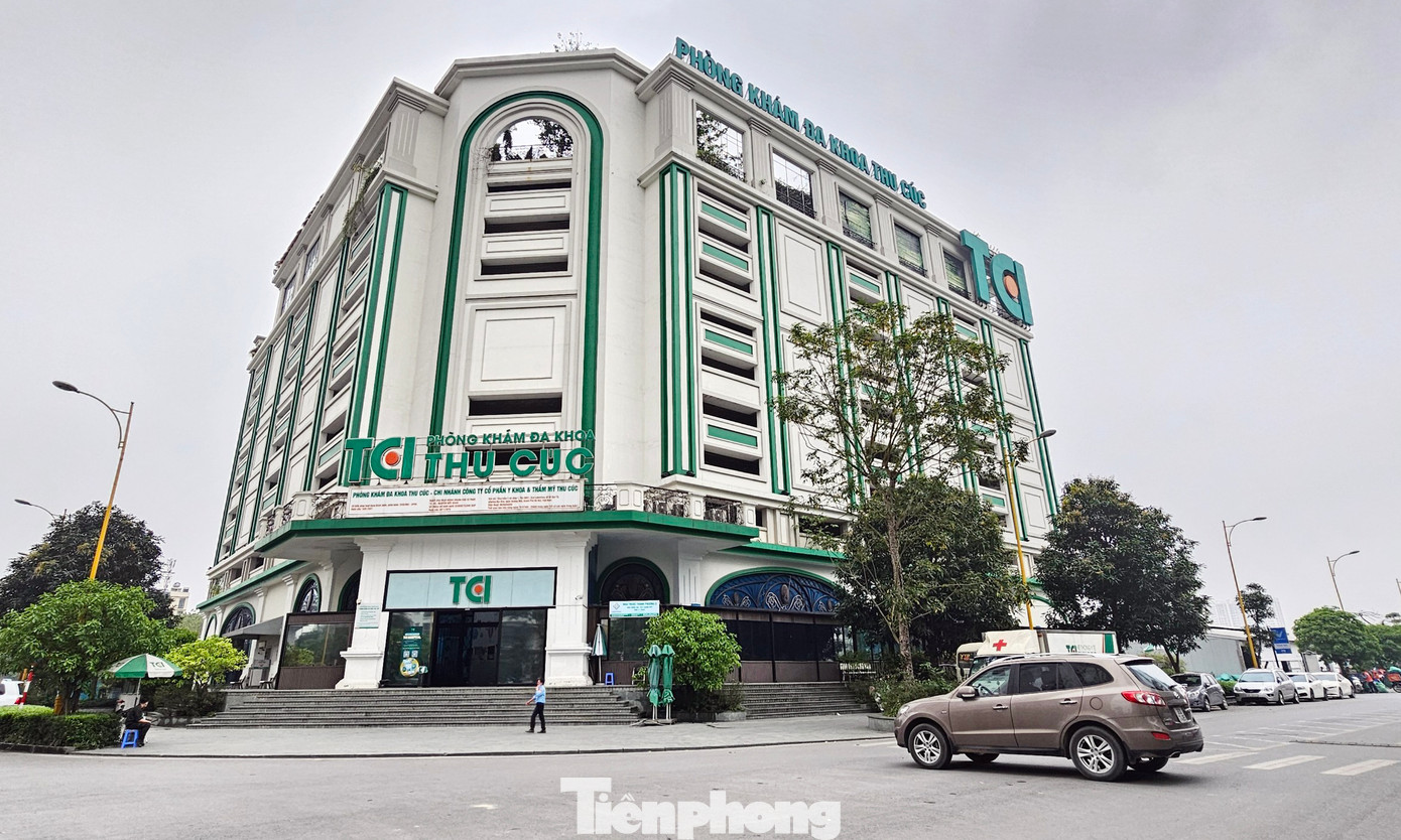 Tại toà HH01 dự án Eco Lakeview, hạng mục tầng 1 và tầng 8, chủ đầu tư đã thay đổi mặt bằng không đảm bảo theo thiết kế đã được thẩm duyệt nghiệm thu. Doanh nghiệp đã bị xử phạt hành chính tổng 180 triệu đồng.