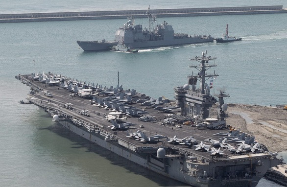 Máy bay ném bom Mỹ thách thức Trung Quốc trên biển Đông ảnh 2