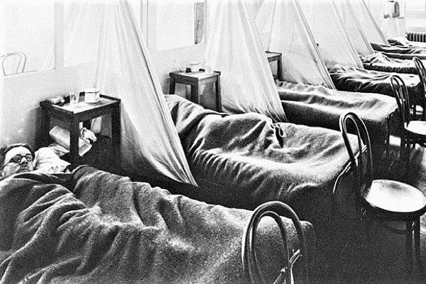 Qua hàng trăm năm, đến nay, nguồn gốc và phương pháp điều trị bệnh viêm não hôn mê vẫn là một thách thức lớn đối với các nhà khoa học. Ảnh: russian7.ru Qua hàng trăm năm, đến nay, nguồn gốc và phương pháp điều trị bệnh viêm não hôn mê vẫn là một thách thức lớn đối với các nhà khoa học. Ảnh: russian7.ru