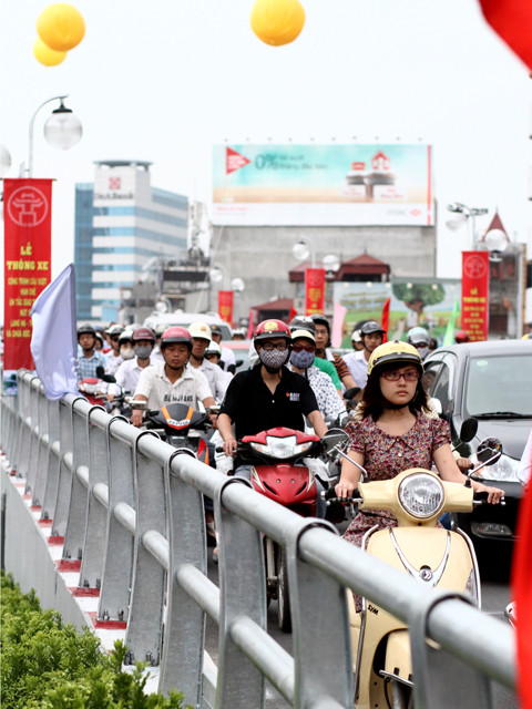 Người và phương tiện di chuyển thoải mái hơn