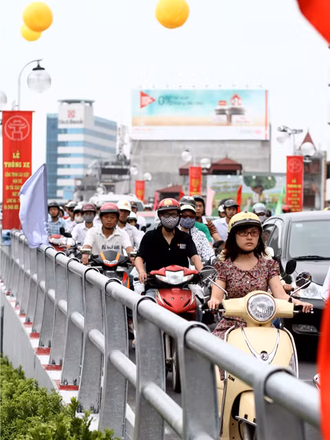 Người và phương tiện di chuyển thoải mái hơn