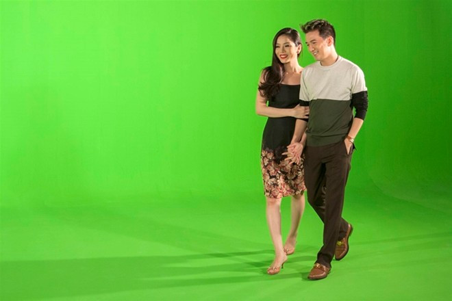 "Kể cả liveshow cũng vậy, tôi đã hối thúc Lệ Quyên rất nhiều năm nay nhưng có lẽ chính là cái duyên và thời điểm chín mùi nên lần này, Lệ Quyên mới thực hiện Q Show. Tôi tin rằng Q Show chính là dấu son khó phai trong sự nghiệp ca hát của Lệ Quyên và khoảnh khắc ấy chính quý vị không ai khác sẽ làm cho cô ấy thật sự thăng hoa”, ca sĩ Đàm Vĩnh Hưng chia sẻ.