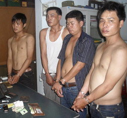 Một băng trộm bị bắt (Báo Công An)