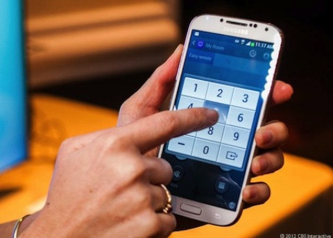 Phím bấm to và dễ dàng sử dụng nhờ màn hình 5 inch. Phím bấm to và dễ dàng sử dụng nhờ màn hình 5 inch