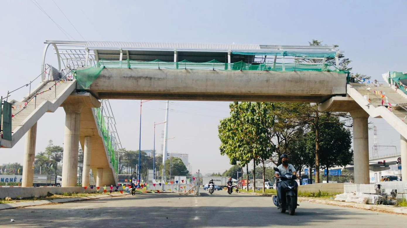 Tuyến metro số 1 (Bến Thành - Suối Tiên) có 3 ga ngầm và 11 nhà ga trên cao. Ảnh: MAUR