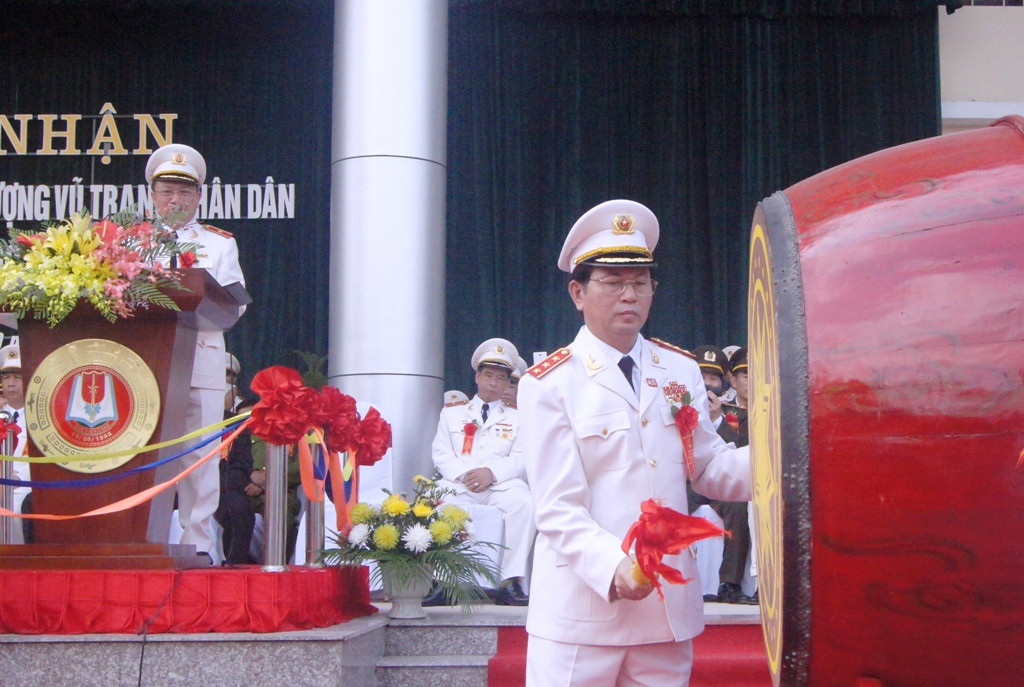 Thượng tướng Trần Đại Quang, Bộ trưởng Bộ Công an đánh trống khai giảng năm học 2012-2013 của Học viện CSND