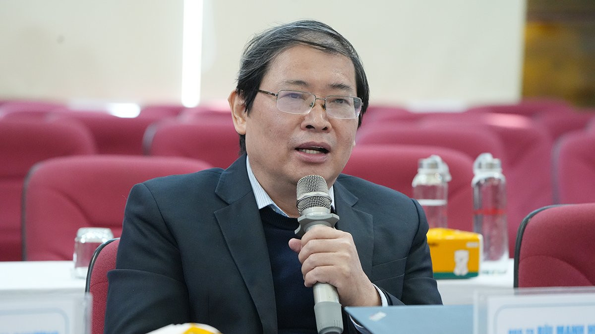 PGS Bùi Mạnh Hùng