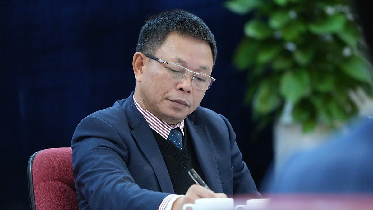 Nhà báo Phùng Công Sưởng