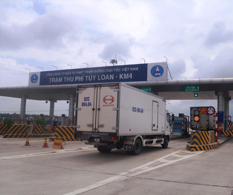 Cao tốc 34.000 tỷ đồng 'xả trạm': Được miễn phí nhưng vẫn lo ảnh 1