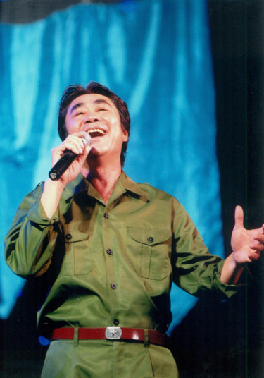 Xẻ dọc Trường Sơn đi hát… ảnh 1