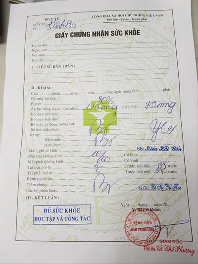 Mua giấy khám sức khỏe dễ như... mua rau giữa Hà Nội ảnh 1