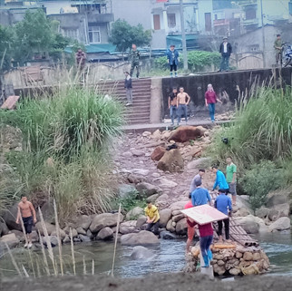 Hàng lậu tự do qua biên giới Quảng Ninh ảnh 1