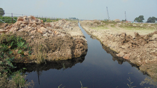 Dân “kêu trời” vì ô nhiễm từ cụm công nghiệp: Vòng vo trách nhiệm ảnh 1