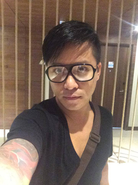 Ngọc Trinh, Linh Chi diện nội y uốn éo trên máy bay ảnh 5