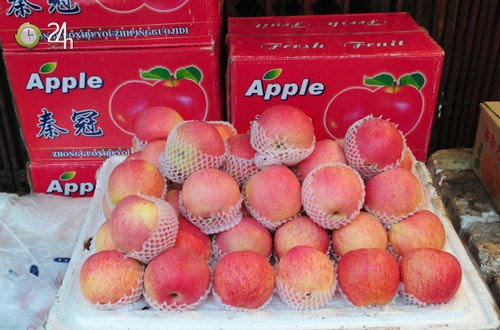 Tuy đẹp mắt nhưng táo Fuji rất độc (ảnh minh họa)