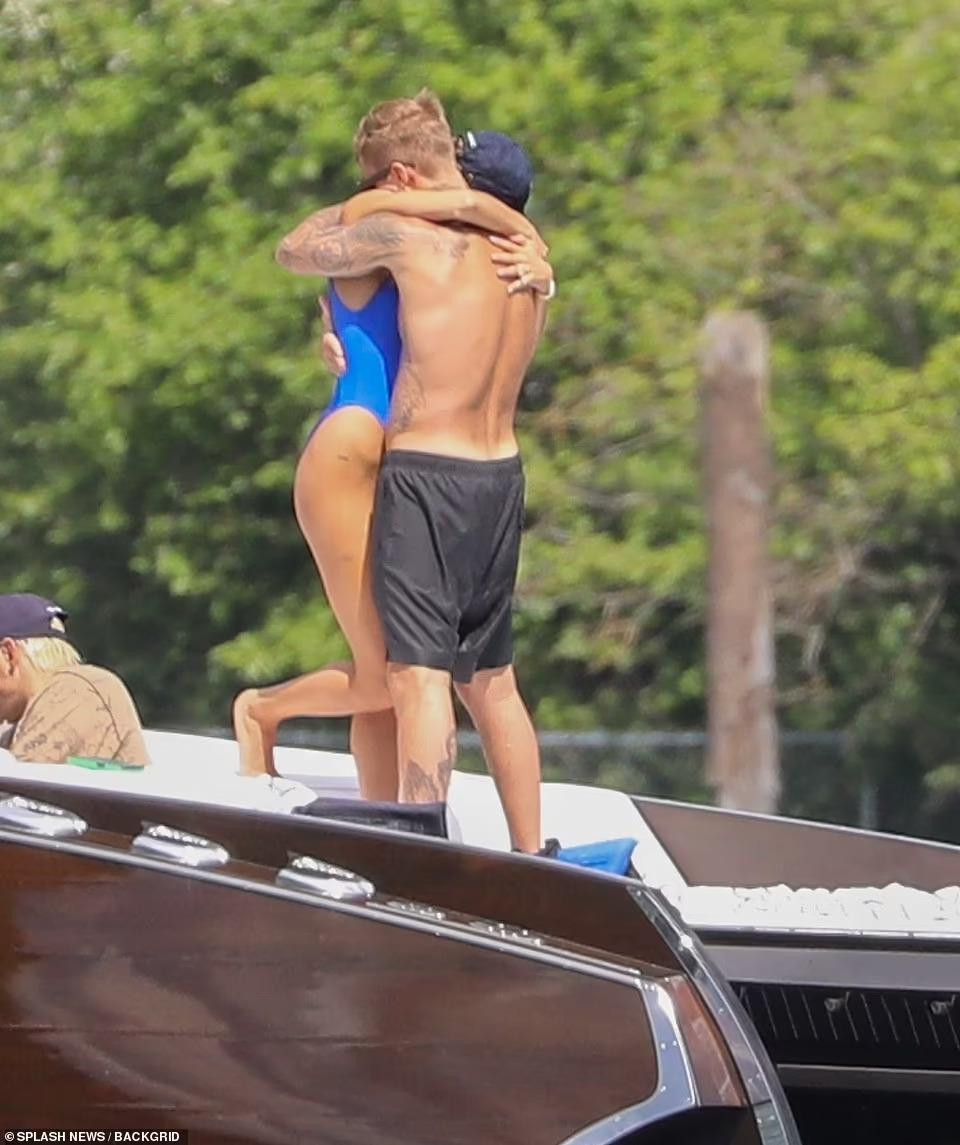 Trong nửa năm đầu 2022, đôi vợ chồng trẻ liên tục gặp "vận đen", chủ yếu liên quan đến sức khỏe. Tuy nhiên, nhờ những trải nghiệm đáng sợ đó, họ càng trân trọng cuộc sống và những giây phút bên nhau hơn.