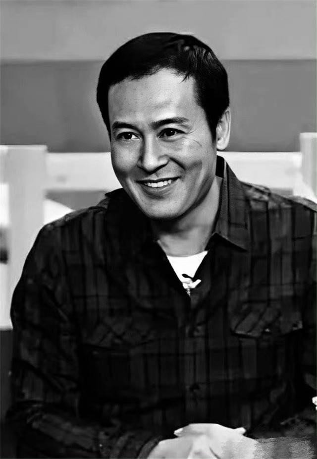 Nam diễn viên An Á Bình qua đời ở tuổi 57. Nam diễn viên An Á Bình qua đời ở tuổi 57.