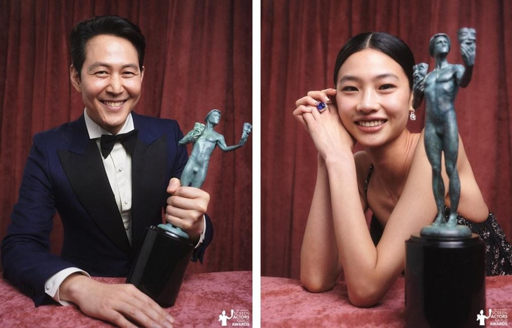 Lee Jung Jae và Jung Ho Yeon thắng giải diễn xuất tại SAG Awards.