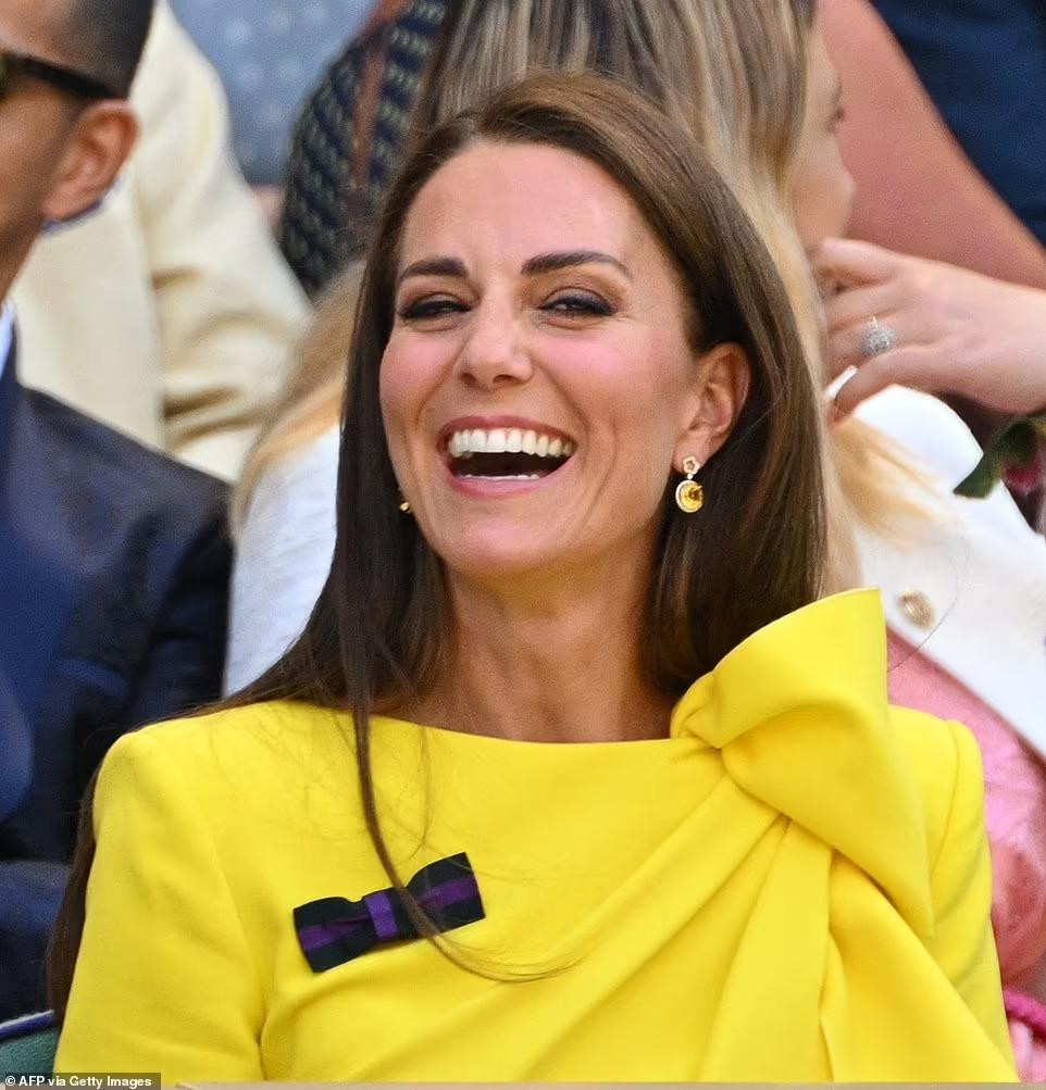 Sự bình dị, tự nhiên của Công nương Kate giúp cô nhận được nhiều sự yêu mến và ủng hộ từ công chúng Anh quốc.