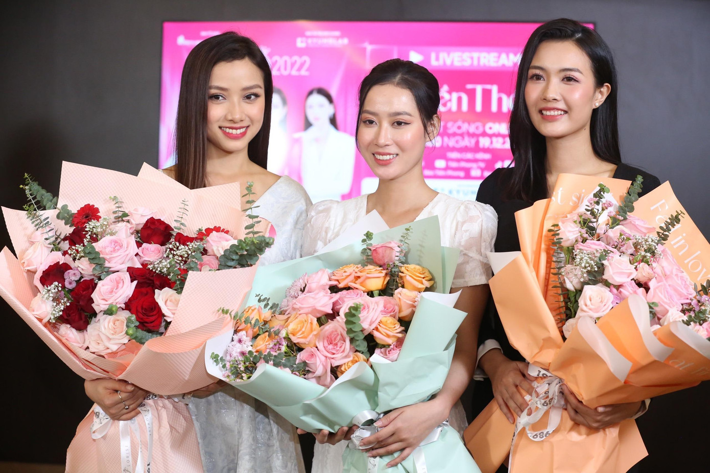 Nguyễn Ngọc Mai, Nguyễn Thị Phương Nhung và Nguyễn Thị Thanh Tâm.