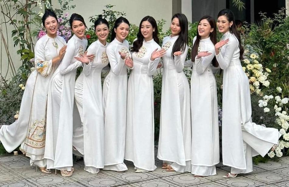 Lễ ăn hỏi á hậu Phương Nga có sự xuất hiện của dàn hoa hậu, á hậu Việt Nam.