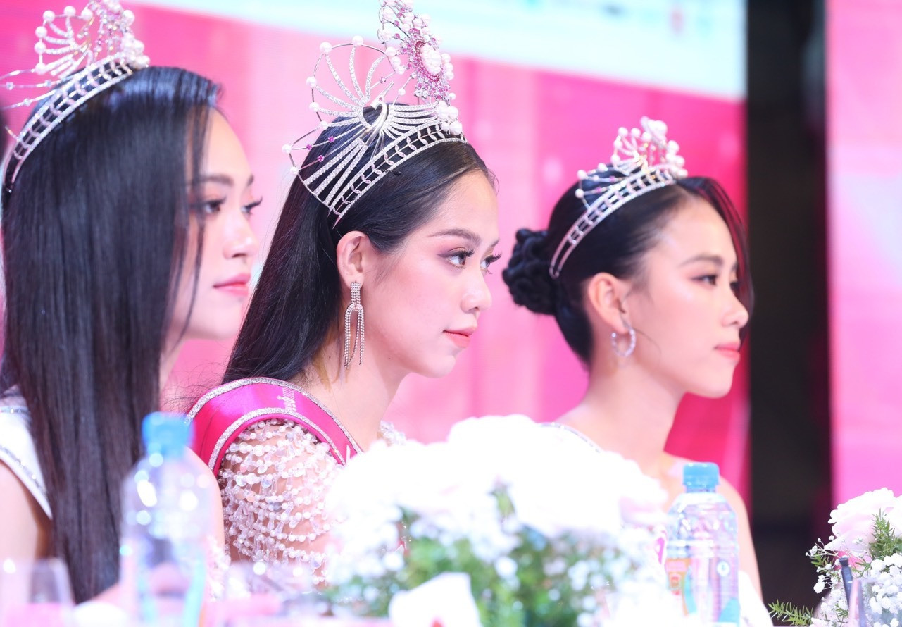 Huỳnh Thị Thanh Thủy: 'Tôi xứng đáng đăng quang Hoa hậu Việt Nam' ảnh 29 Huỳnh Thị Thanh Thủy: 'Tôi xứng đáng đăng quang Hoa hậu Việt Nam' ảnh 29