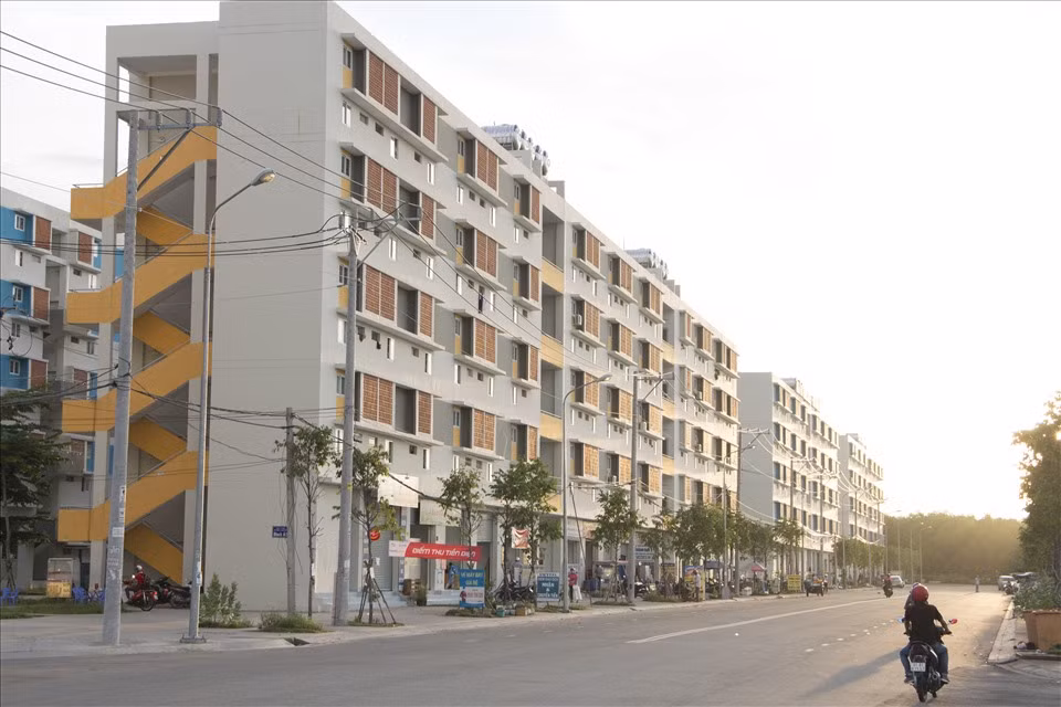 Một khu nhà dành cho công nhân ở Bình Dương Một khu nhà dành cho công nhân ở Bình Dương
