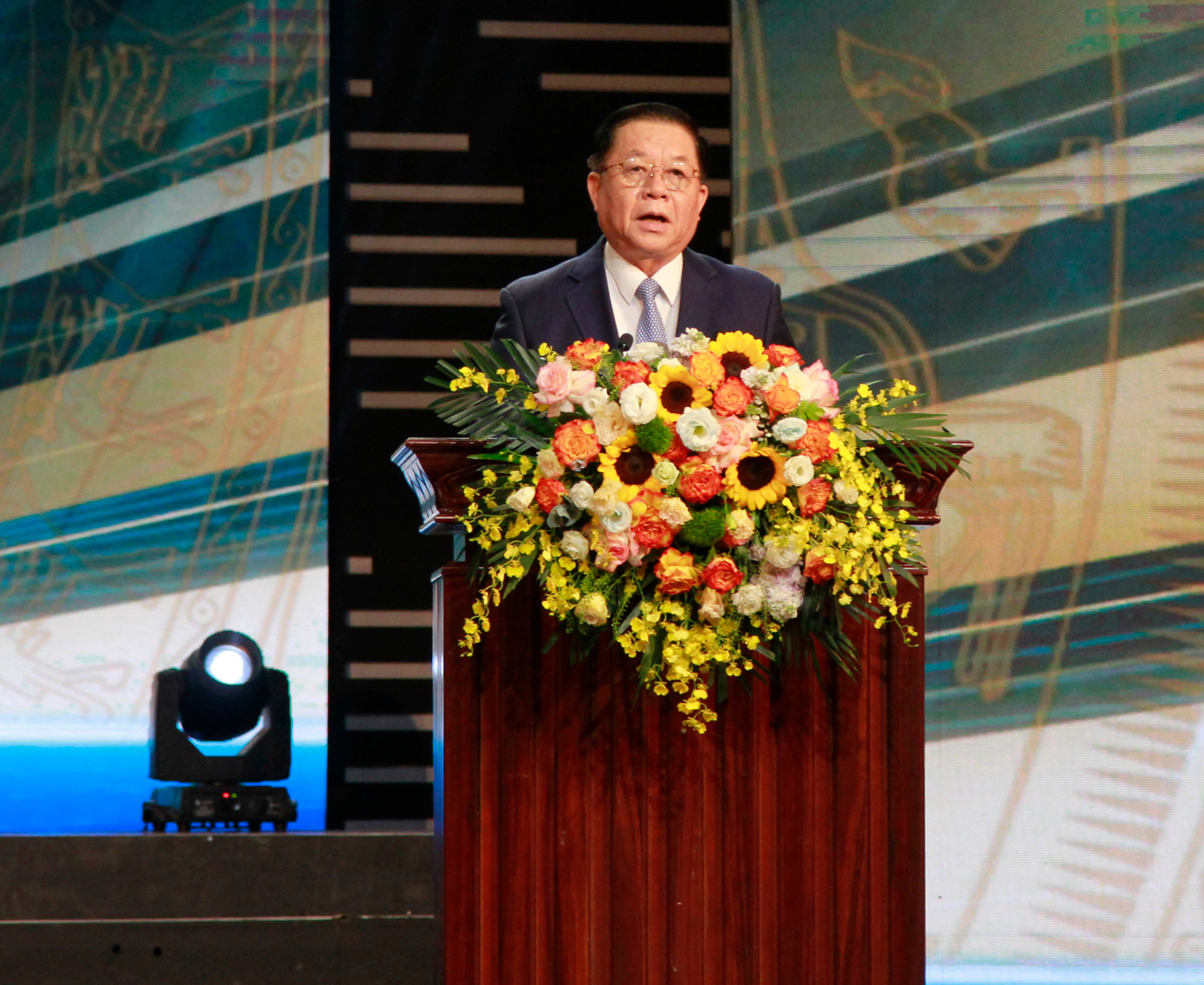 Ông Nguyễn Trọng Nghĩa, Bí thư TƯ Đảng, Trưởng Ban Tuyên giáo TƯ phát biểu tại lễ trao giải