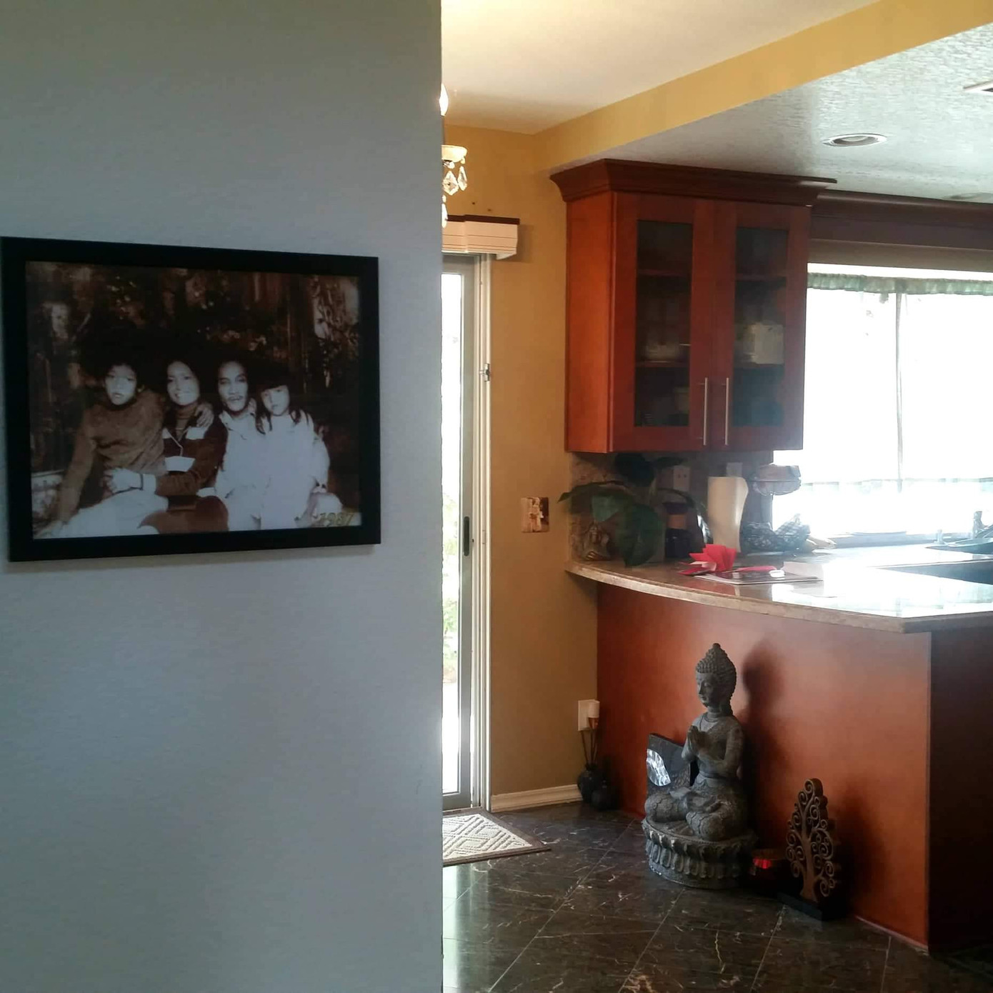 Sau cuộc tình với Thuyết buôn vua tan vỡ, Linh Nga ra sao trên đất Mỹ? ảnh 3