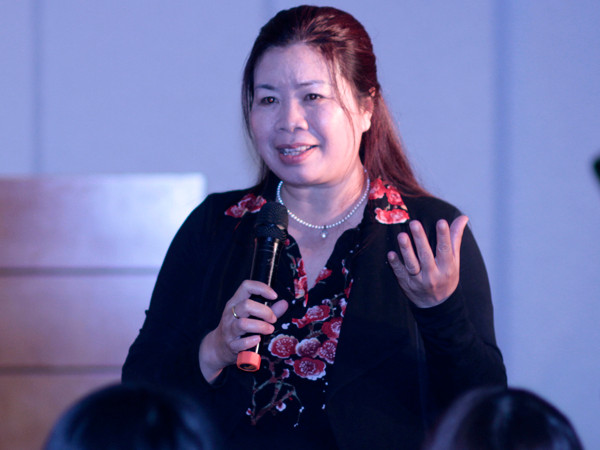 Tiến sĩ Lê Thị Bích Hồng hy vọng báo Tiền Phong tiếp tục mở các diễn đàn tương tự về giới trẻ hiện nay