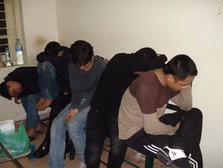 Các đối tượng sử dụng ma túy tổng hợp bị bắt giữ trong một vụ án. Các đối tượng sử dụng ma túy tổng hợp bị bắt giữ trong một vụ án