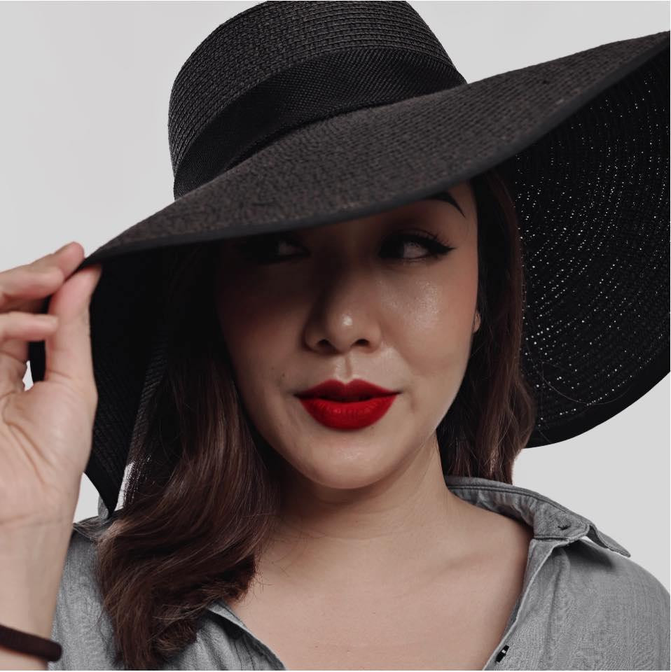 Hoa hậu Ngô Phương Lan khoe vẻ đẹp tự nhiên đầy mặn mà của bà mẹ 1 con.