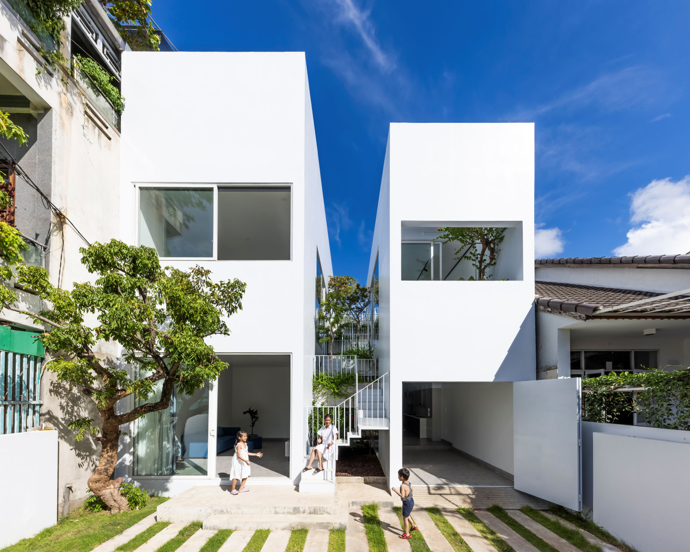 Ngôi nhà Nala nằm ở gần Kinh thành Huế, mang phong cách hiện đại, tiện nghi, và gần gũi với thiên nhiên.