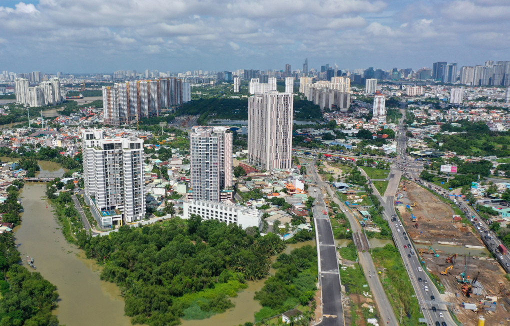 Trong 7 tháng đầu năm có 756 doanh nghiệp bất động sản giải thể, tăng 17% so với cùng kỳ năm ngoái. Trong 7 tháng đầu năm có 756 doanh nghiệp bất động sản giải thể, tăng 17% so với cùng kỳ năm ngoái.