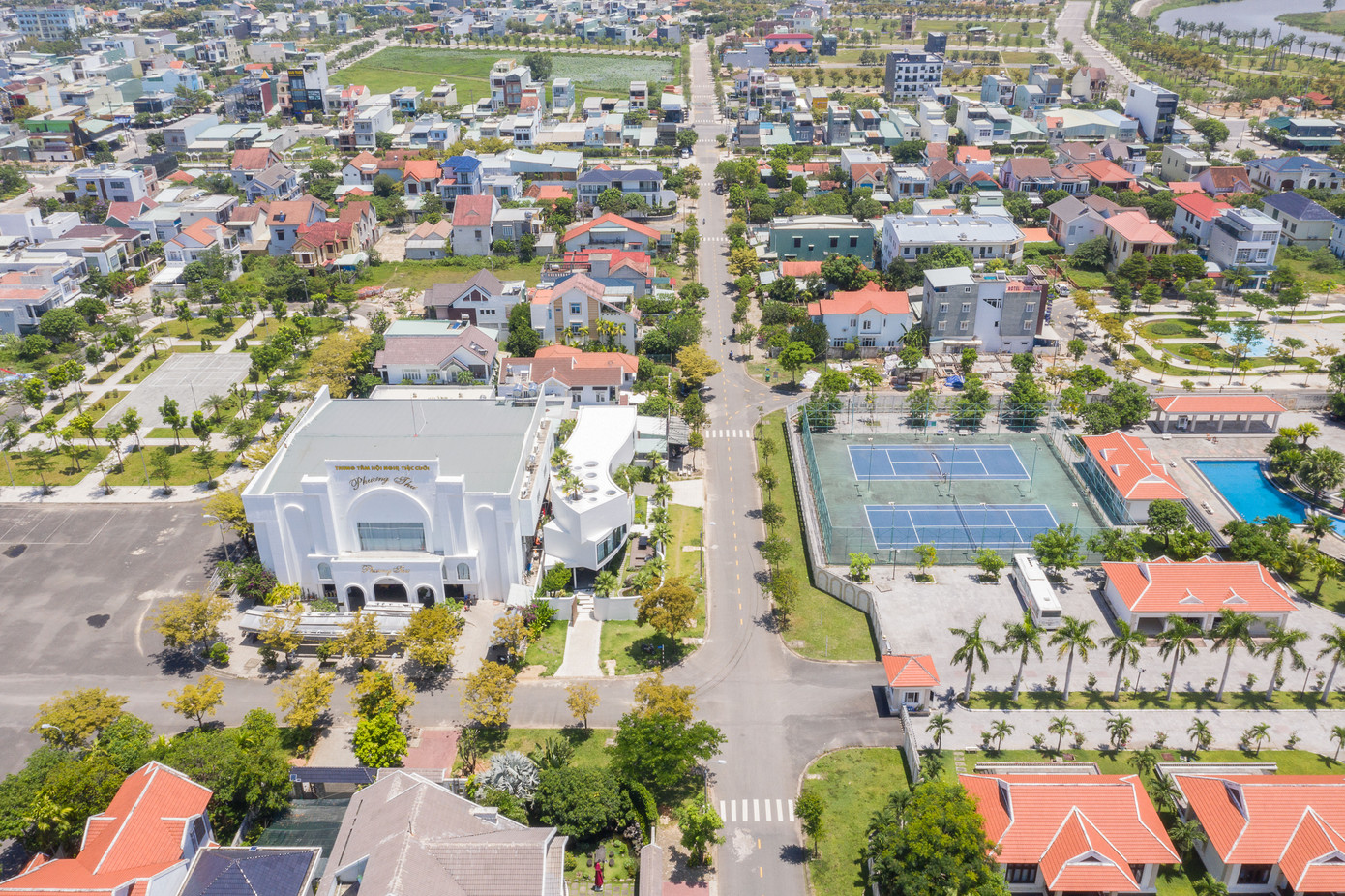 Ngôi nhà nằm ở một thành phố ven biển tỉnh Quảng Nam. Ngôi nhà nằm ở một thành phố ven biển tỉnh Quảng Nam.