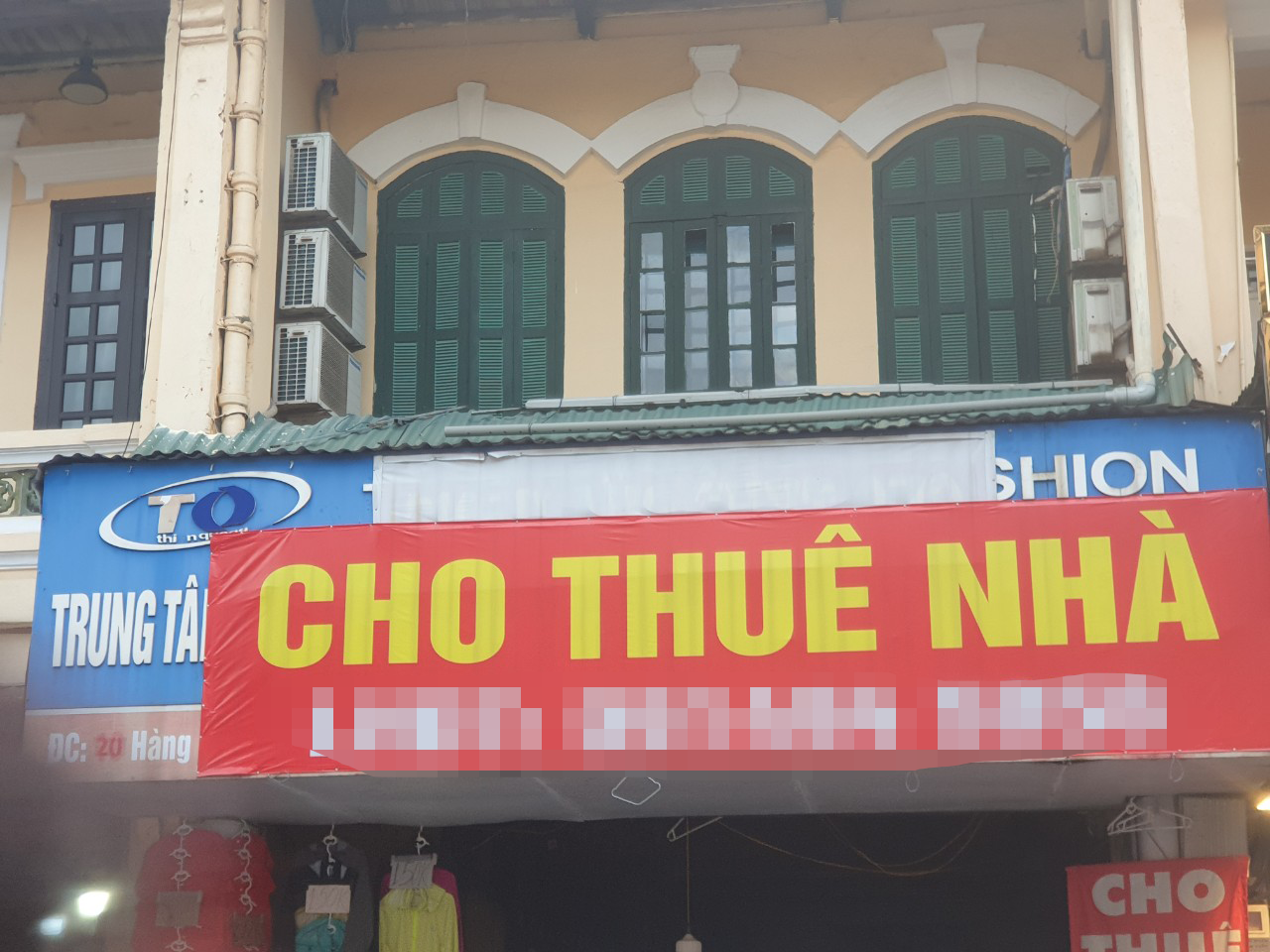 Nhà đầu tư, kinh doanh cần cẩn trọng và tính toán kĩ trước khi mua nhà ở mặt hồ, phố đi bộ, bắt kịp xu thế thời đại thì mới có thể thắng lợi. Nhà đầu tư, kinh doanh cần cẩn trọng và tính toán kĩ trước khi mua nhà ở mặt hồ, phố đi bộ, bắt kịp xu thế thời đại thì mới có thể thắng lợi.