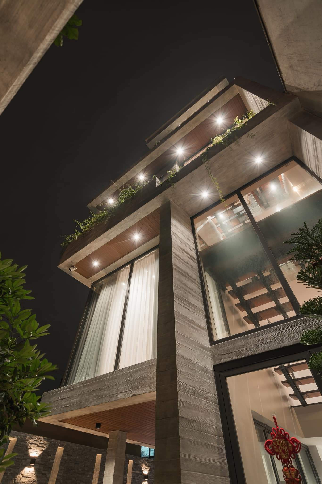 Hệ thống đèn giúp khối hình được rõ nét Hệ thống đèn giúp khối hình được rõ nét