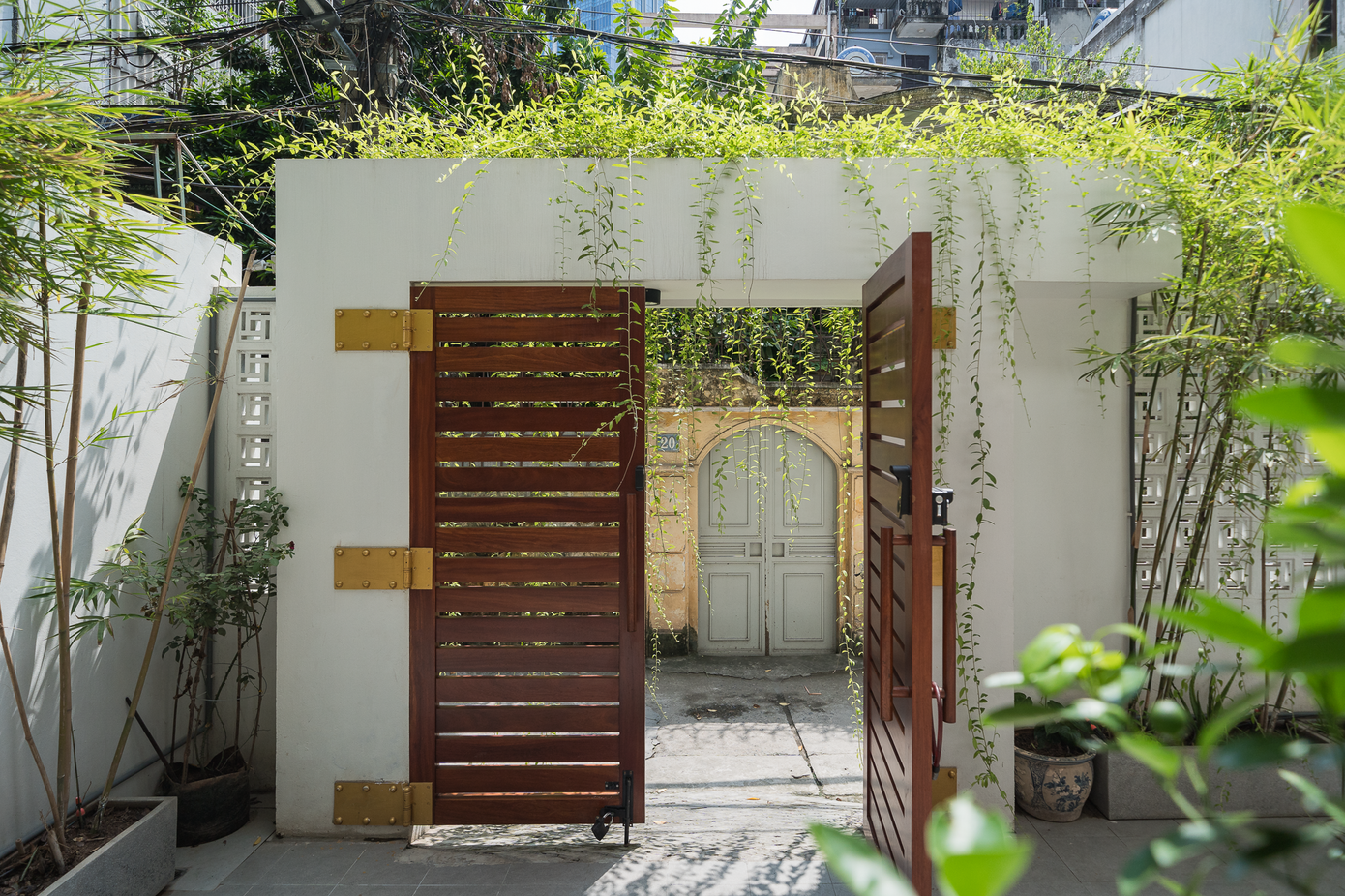 Ngôi nhà là tổ ấm nhỏ dành cho 4 thế hệ cùng sinh sống. Ngôi nhà là tổ ấm nhỏ dành cho 4 thế hệ cùng sinh sống.