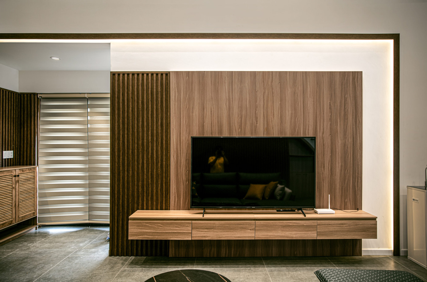 Những chi tiết cầu kỳ bị loại bỏ, khiến không gian mang phong cách tối giản và hiện đại.