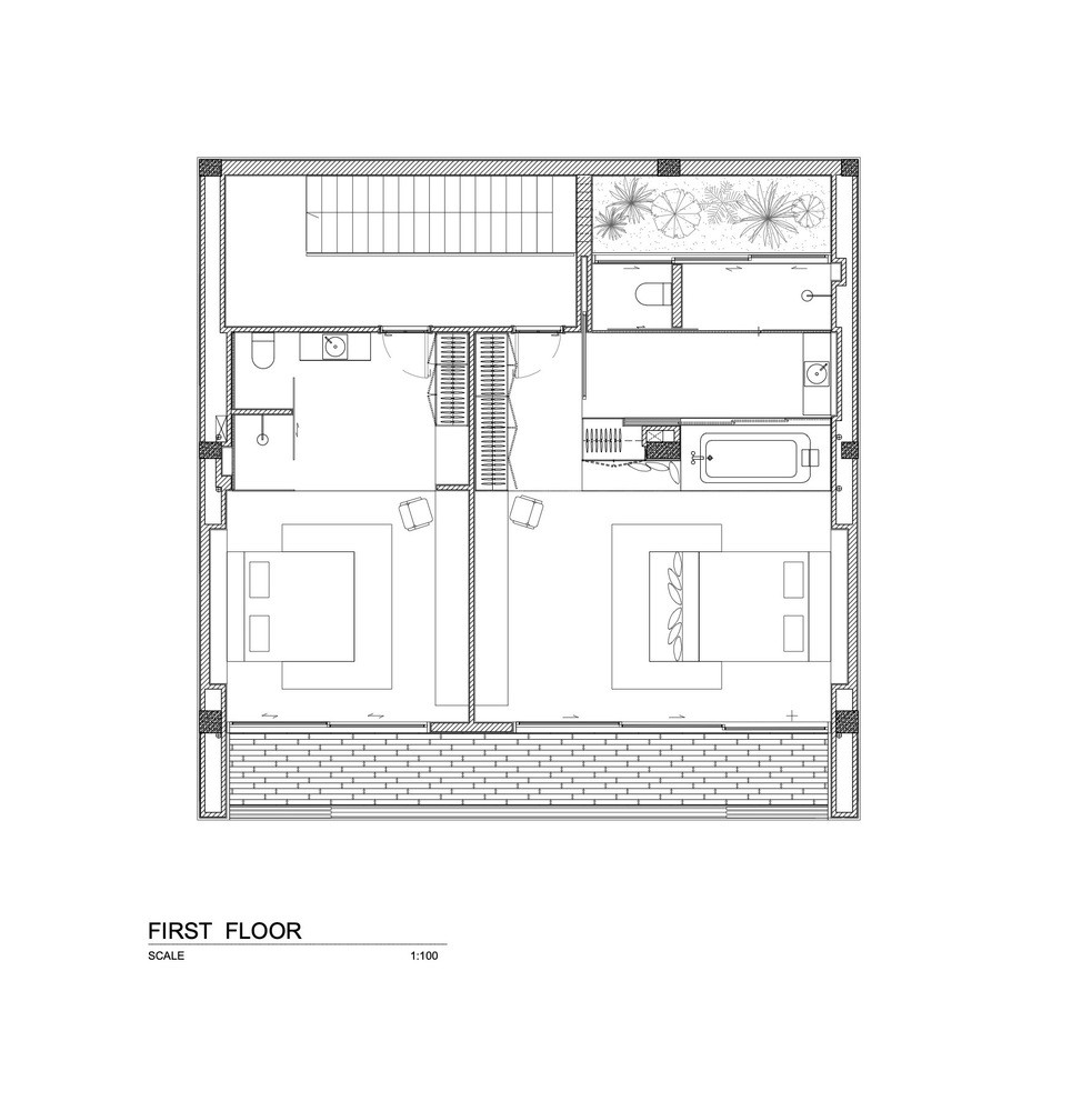 Ngôi nhà nằm trên một "bục" lớn để có đủ chiều cao thấy cảnh biển qua con phố và khu dân cư phía trước. Hồ bơi là vật thể nhô ra thêm, cao hơn sàn và có ba phía tràn nước. Nó trực tiếp kết nối với bức tranh cảnh biển và giảm thiểu tác động của môi trường gần đó.