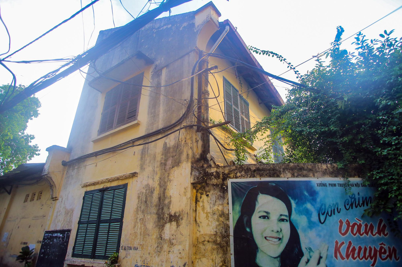 Theo ghi nhận của PV, nhiều hạng mục công trình tại lô đất số 4 Thụy Khê được xây dựng theo phong cách kiến trúc cũ.