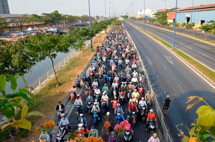 TPHCM: Tắc nghẽn vì xem treo cổ tự tử giữa đường ảnh 3