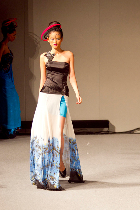 Á quân mùa thứ nhất Tuyết Lan đang ngày càng khẳng định tên tuổi trên các sàn diễn quốc tế