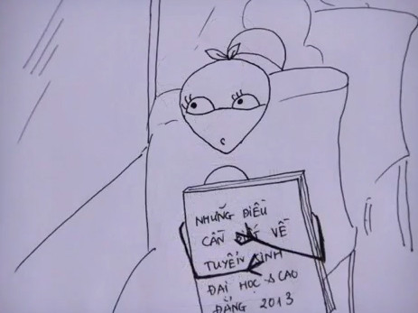 Bỡ ngỡ của một cô học sinh với cuốn những điều cần biết.