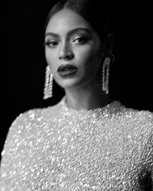 Beyonce mặc váy ôm sát, khoe body đẹp như tạc tượng ảnh 8