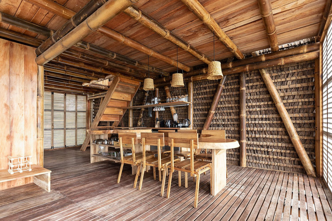 Các không gian khác trong nhà. Các không gian khác trong nhà.