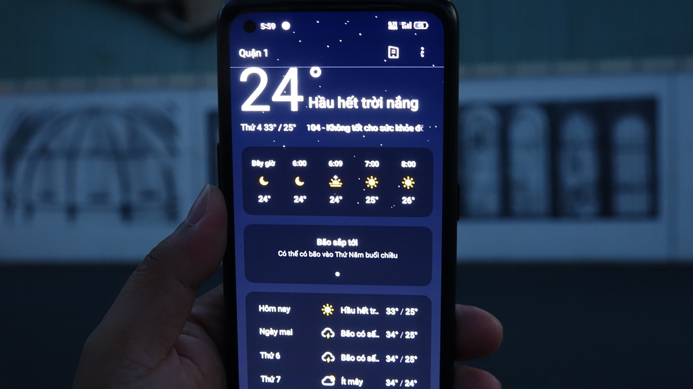 Theo ứng dụng thông báo tiết trời quận 1 sáng nay là 24 độ. Theo ứng dụng thông báo tiết trời quận 1 sáng nay là 24 độ.
