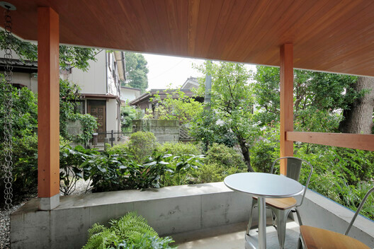 Từ tầng 3, vào những ngày trời trong và nắng, chủ nhà có thể ngắm nhìn quang cảnh Núi Phú Sĩ ở phía xa xa. Từ tầng 3, vào những ngày trời trong và nắng, chủ nhà có thể ngắm nhìn quang cảnh Núi Phú Sĩ ở phía xa xa.